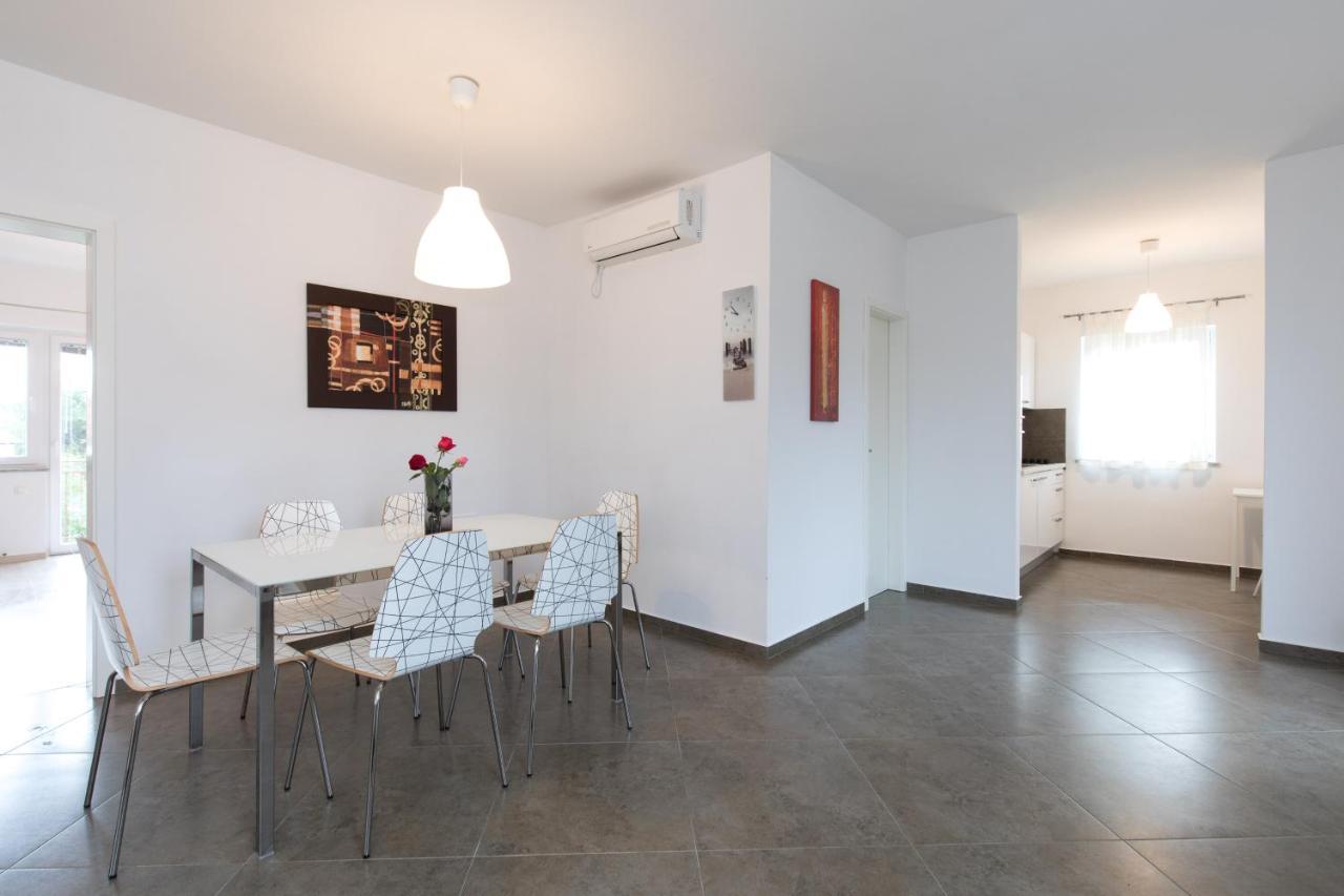Apartmani Laura Krk 克尔克 外观 照片
